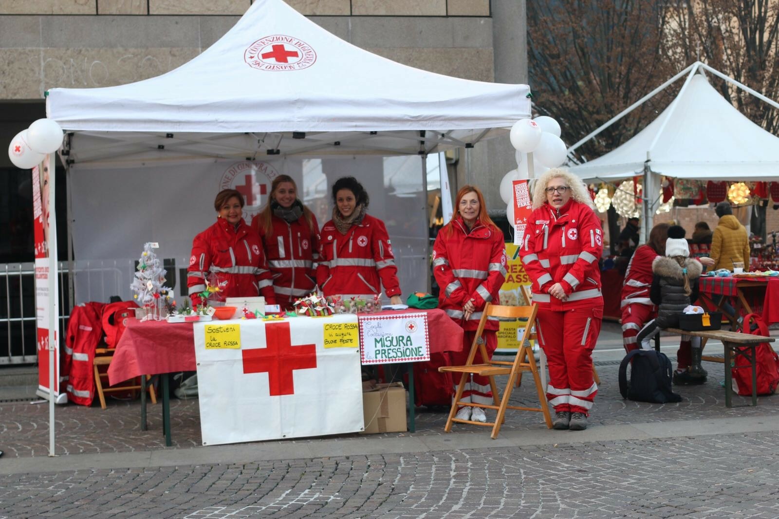 Croce Rossa in Piazza l’8 Dicembre 